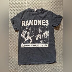 Ramones CBGB May 4 1978 Punk Rock Graphic Band Tee Size S